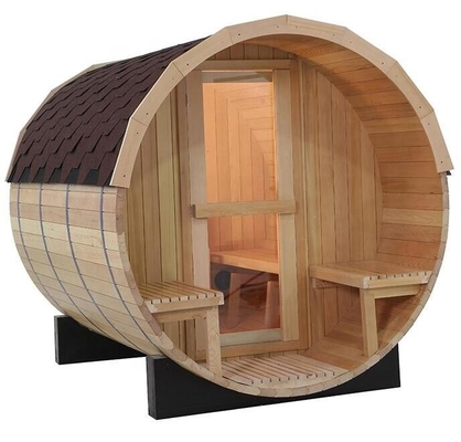 Dostosowana sauna z okrągłą beczką z czerwonego cedru na zewnątrz tradycyjna sauna opalana drewnem